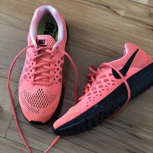 Nike Pegasus 31 running shoes